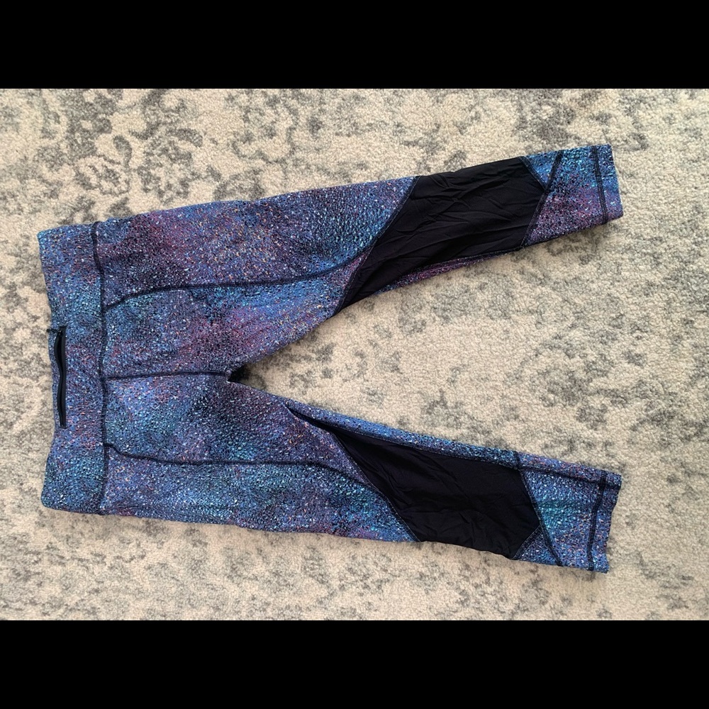 Lululemon  pace rival